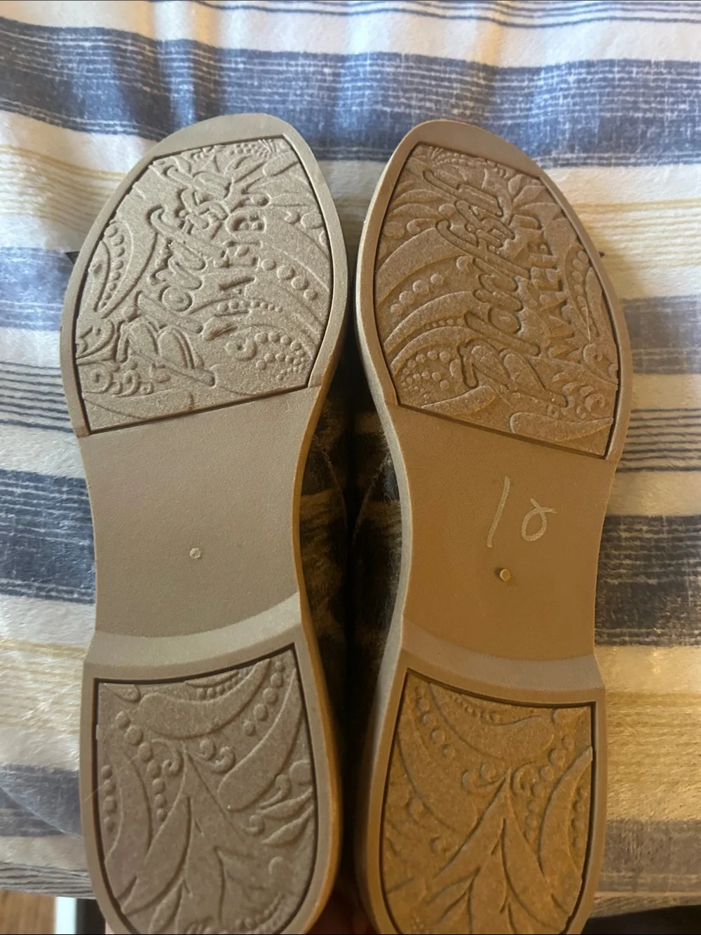 Childrens Metallic Gold Leopard Mary Jane Shoes
